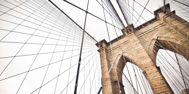 汽车救援避坑指南：如何识别并投诉天价拖车与道路救援乱收费